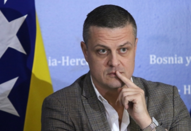 VOJIN MIJATOVIĆ: Dodika možeš voljeti ili ne, ali on radi 24/7 i posvećen je svojoj politici