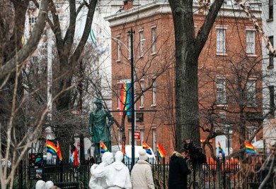 Administracija Donalda Trampa uklonila zastavu duginih boja sa spomenika Stounvol