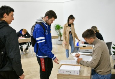 Maturanti od jutros podnose zahtjeve za podršku Grada za besplatne maturske proslave