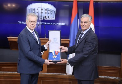 Karan uručio odlikovanje Grigorjevu – Minić najavio širenje saradnje