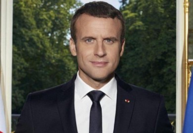 Makron sprema ostavku?