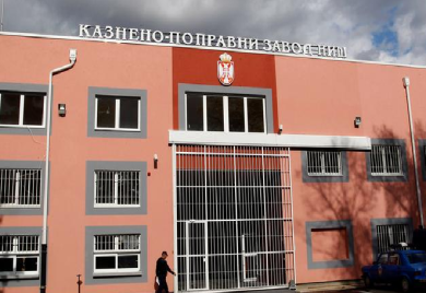 Osuđenici KPZ-a brutalno pretukli osuđenog ubicu