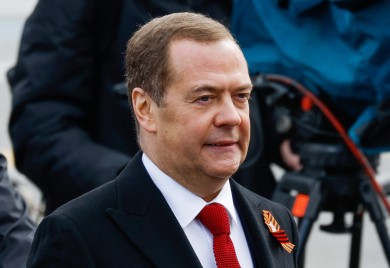 Medvedev: Isporuka MLRS oružja Kijevu put do svjetskog rata