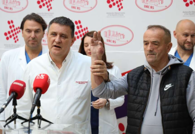 NEMA TOGA ŠTO NE MOŽEMO Đajić ponosan na saradnike u UKC Srpske