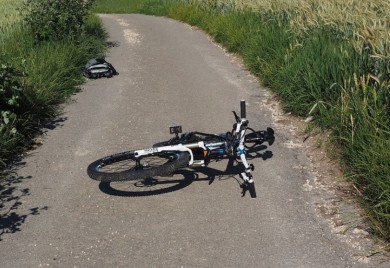 Teško povrijeđena žena, vozač pobjegao sa lica mjesta