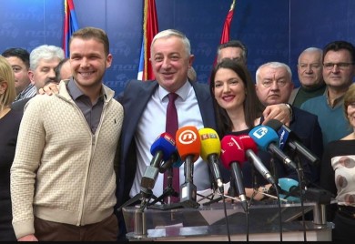 Ko preuzima PDP?