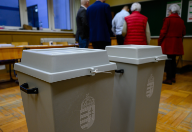 U prvih sat vremena glasalo 3,46 odsto Mađara – miran početak izbora