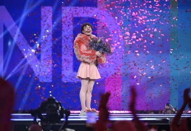 Ko je Nemo, nebinarna osoba koja je pobijedila na Eurosongu