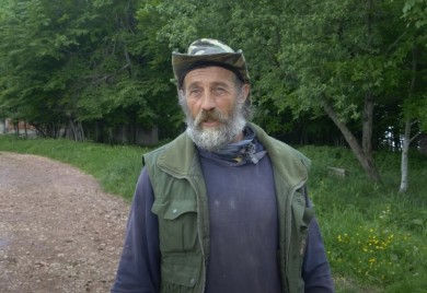 Najpismeniji pastir u BiH, Josip govori pet jezika i živi sam na selu (VIDEO)