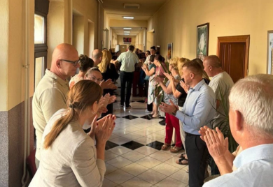 Miličević se vratio na posao, dočekali ga aplauzom (FOTO)