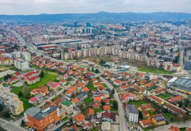 Tokom dana sunčano uz malu do umjerenu oblačnost