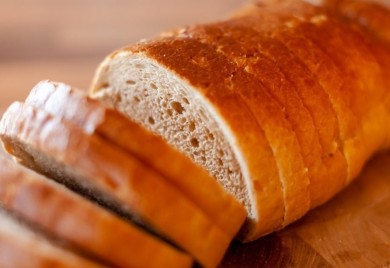 Pšenica jeftinija, pekarski proizvodi skuplji
