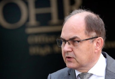 Šmit dao podršku CIK-u i osudio svaki napad i pritisak na članove