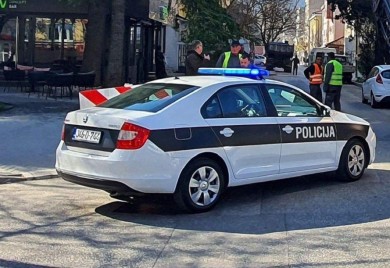 Detalji drame u BiH! Učenika prevarila djevojka, on upao sa pištoljem u školu