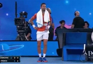 Novak zaigrao i kolo u Melburnu tokom borbe s Kirjosom (VIDEO)