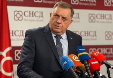 Dodik: Neće biti nikakvog postrojavanja poraženih jedinica HVO-a u Modranu kod Dervente