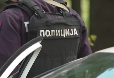 Uhapšene dvije učenice: Napravile lažni novinski tekst da je mladić iz odjeljenja ubio druga i drugaricu