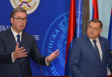 Vučić: Srbi u BiH u teškoj situaciji