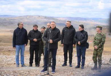 Dodik: Vojska Srbije garant sigurnosti odbrane Srbije i srpskog naroda u cjelini