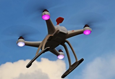 ŠVEDSKA: Dron ometao utakmicu pa golman odlučio da mu “presudi”