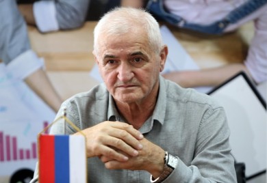 BANJA LUKA: Penzioner predstavlja 10 hiljada radnika u energetici Srpske