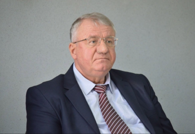ŠEŠELJ: Litijum nam treba više od hleba
