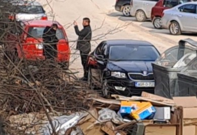 Nebojša Vukanović razbio službeni automobil Narodne skupštine?