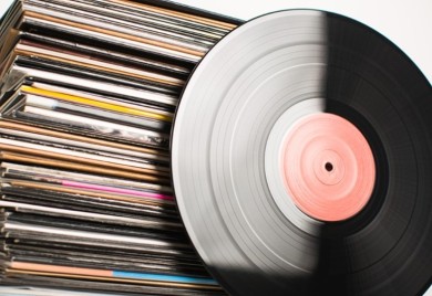 Prvi put od 1987. godine: Prodaja vinilskih ploča nadmašila prodaju diskova