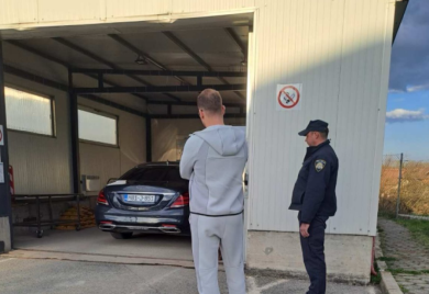 Draško Stanivuković: Dobrodošli u Hrvatsku - opet pritvor (VIDEO)