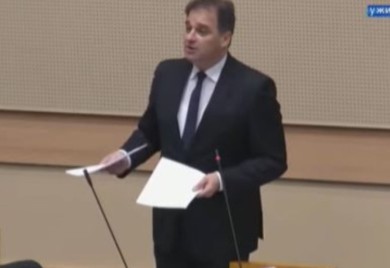 Rasprava u parlamentu: Govedarica poručuje da su teret krize najviše osjetili građani
