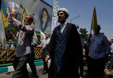 Nova faza sukoba: Iran prijeti napadima na američke baze