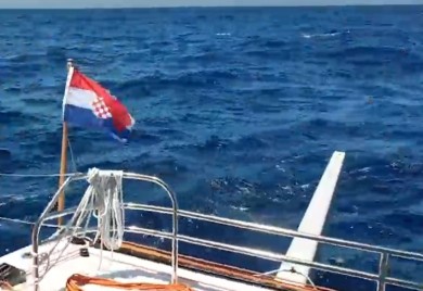 Orke napale hrvatski brod (VIDEO)