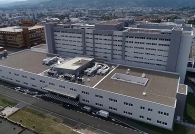 UKC: Stabilno zdravstveno stanje povrijeđenog policajca
