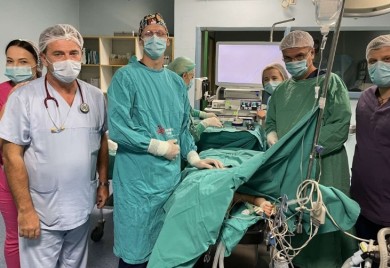 BANJA LUKA: Prvi put izvedena laparoskopska procedura spuštanja testisa kod dječaka