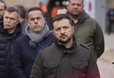 Pobuna je počela? Zelenski krenuo u čistku