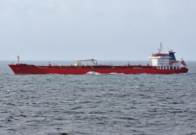 Sankcionisani kineski tanker vraćen u Ormuski moreuz