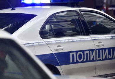 Vrijeđao i prijetio Vučiću: Uredniku “Tabloida” određen pritvor do 30 dana