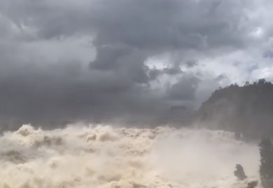 Velike poplave u Australiji, pogledajte dramatičan snimak