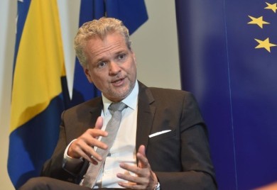 Zetler čestitao na kandidatskom statusu BiH za članstvo u BiH
