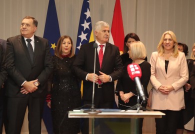 Čović priredio božićni prijem: Treba da očuvamo mir i suživot u BiH