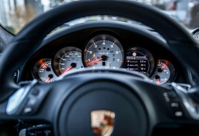 Ukradenim poršeom usmrtio dječaka (2) pa pobjegao s mjesta nesreće