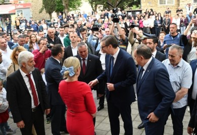 Vučić: Srbija će pomoći Bileći