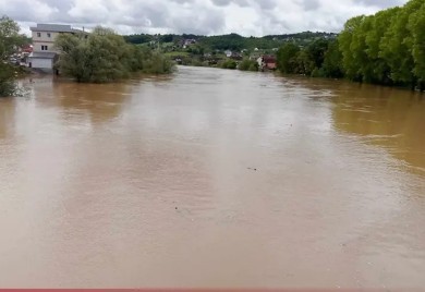 Kostajnica bi mogla proglasiti vanredno stanje, proglašeno stanje prirodne nesreće u Krupi