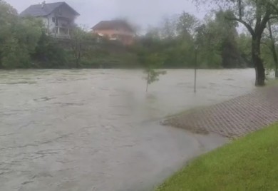 Švedska plaža potpuno pod vodom: U vodi i rasvjeta i kafeterija Fabrika