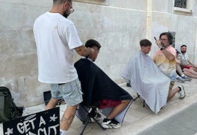 Frizer o kazni za šišanje na ulici: Radio sam ovo po cijelome svijetu, samo me u Splitu "klepilo"