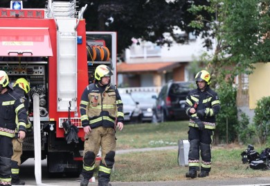 Šest automobila izgorjelo jutros u Zagrebu, sumnja se na podmetanje požara