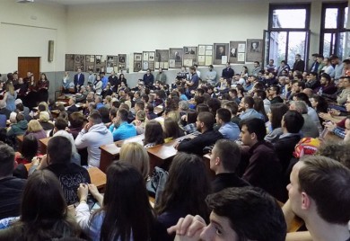 Usvojen prijedlog da se "vječitim" studentima produži rok za završetak studija
