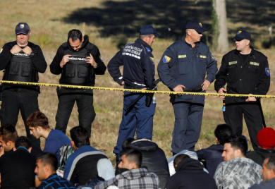 Pakistanac krijumčario 10 ilegalnih migranata iz Srbije u BiH