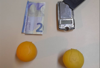 U kinder jajetu krio heroin