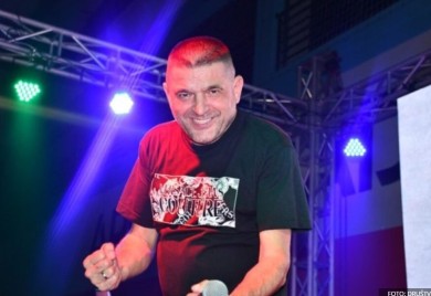 Baja Mali Knindža na stubu srama zbog koncerta u Novom Sadu, nepunih mjesec dana nakon tragedije